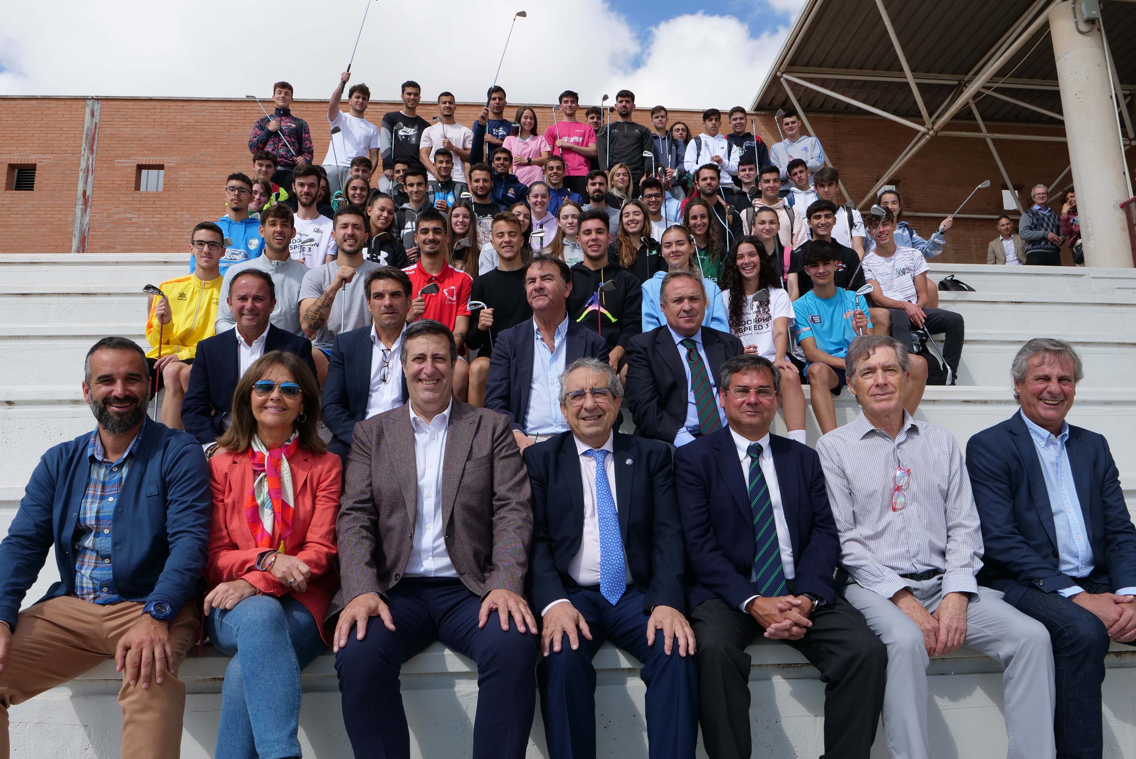 Gracias a un convenio con la Federación andaluza de este deporte, el alumnado podrá hacer prácticas en campos de la provincia