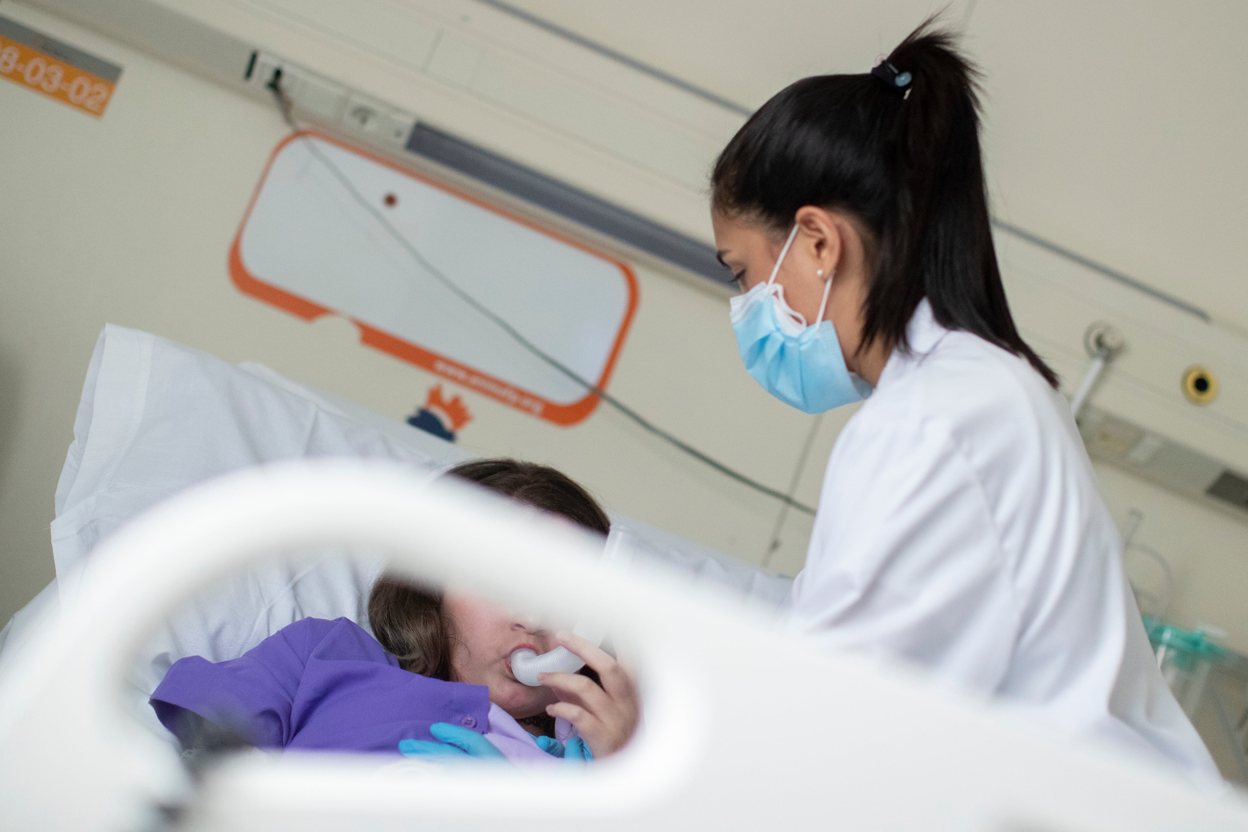 Amb només 11 anys, la Saray va patir una greu complicació per una grip A, fet que va obligar a traslladar-la 400 quilòmetres per carretera