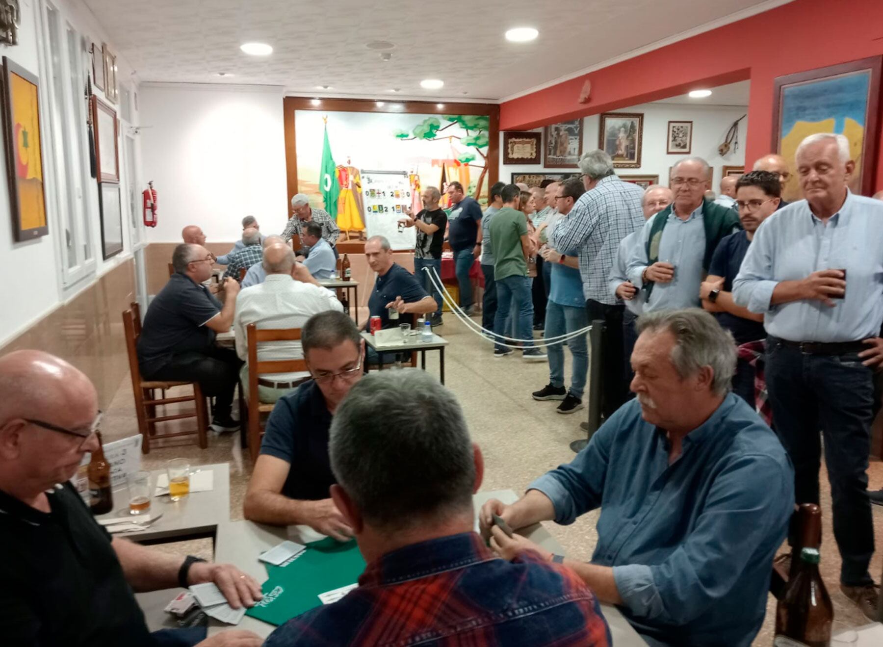 Imagen de los cuartos de final del campeonato de cotos, partidas disputadas en la filà Chano, Mig Moro