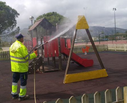 Trabajos de desinfección en Xeraco