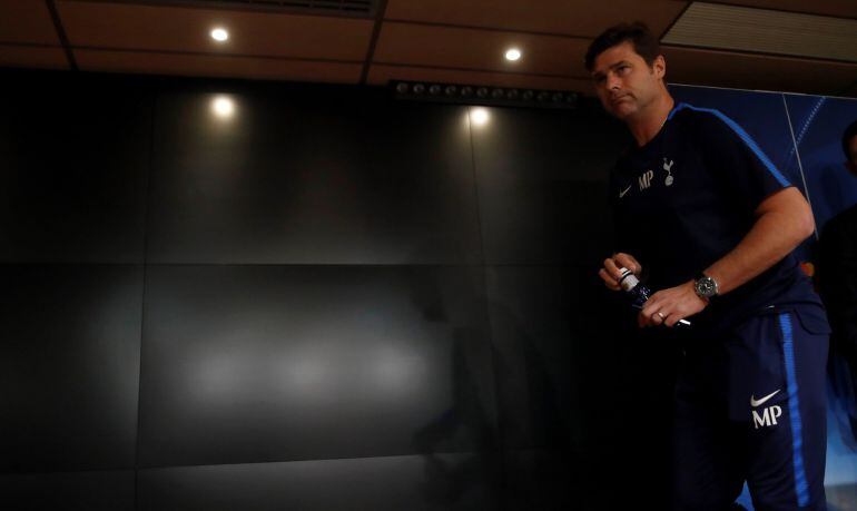 Mauricio Pochettino, tras la rueda de prensa que ha ofrecido en el Santiago Bernabéu