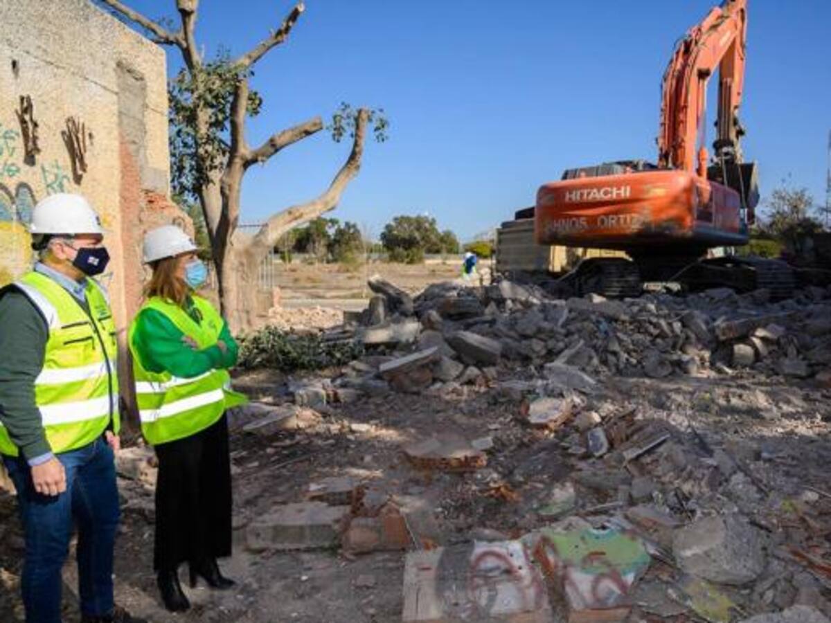 Arranca el Museo de la Vega: demolición en la vivienda del Parque del Andarax