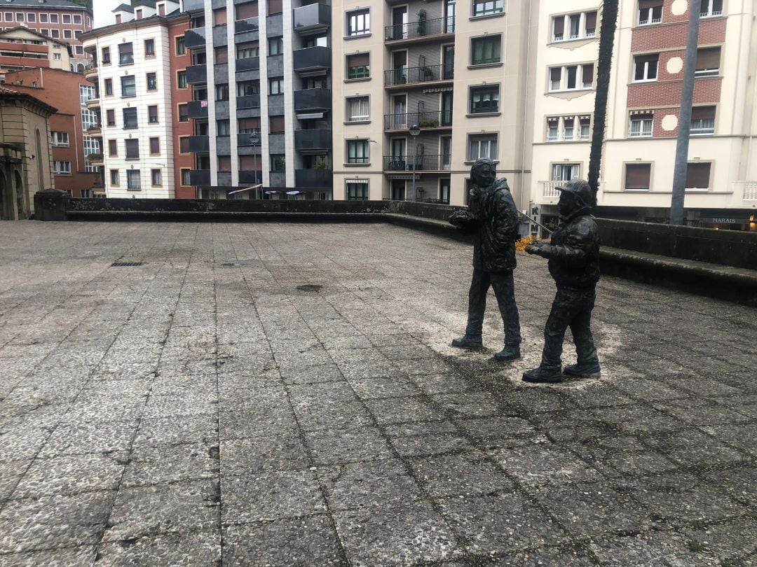 Plazoleta de los &#039;sanblasitos&#039;, junto a la iglesia de San Andrés de Eibar 