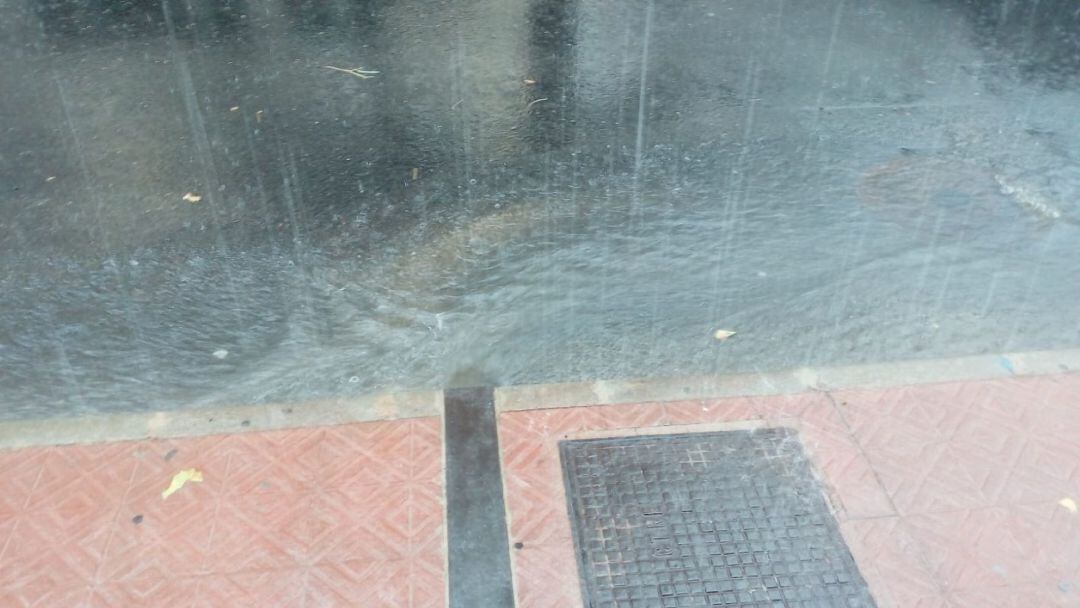 Lluvia. Imagen de archivo. 