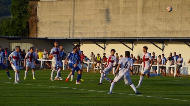 Alavés - Huesca es un clásico de los partidos de pretemporada/Archivo