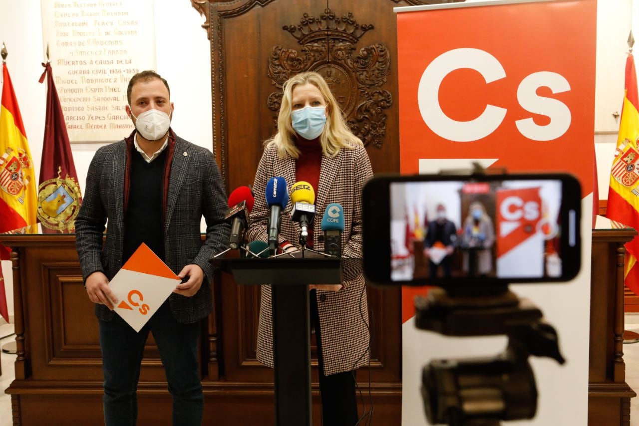 Francisco Morales, vicealcalde de Lorca y María José Ros, coordinadora de Cs