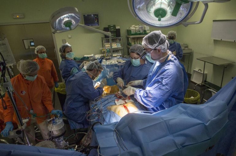 Operación quirúrgica en Valdecilla.
