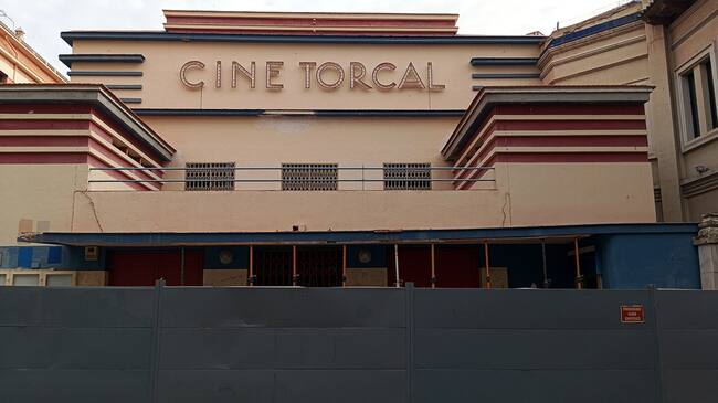 Fachada principal del Teatro Torcal de Antequera