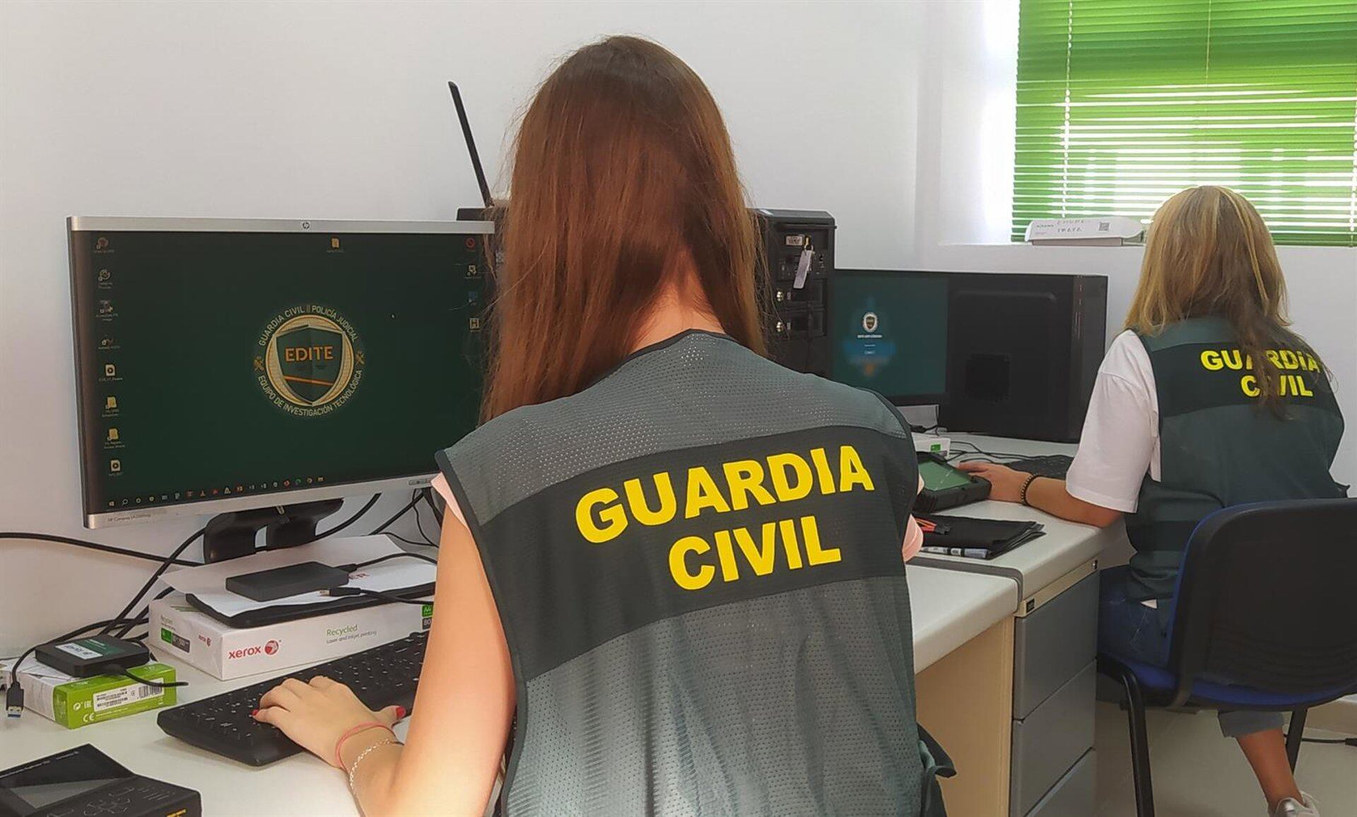 Agentes de la Guardia Civil