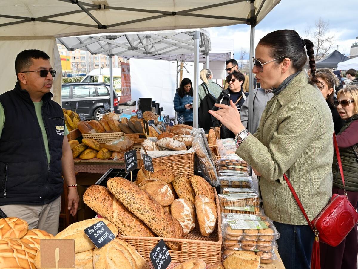 La Glorieta Lagos de Covadonga de Sanse repite como destino del Mercado Agroalimentario este sábado
