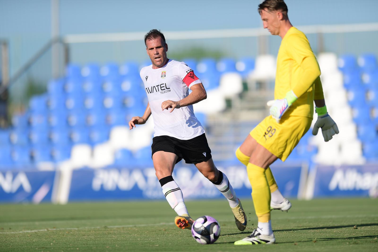 Alfredo Ortuño en pretemporada con el FC Cartagena