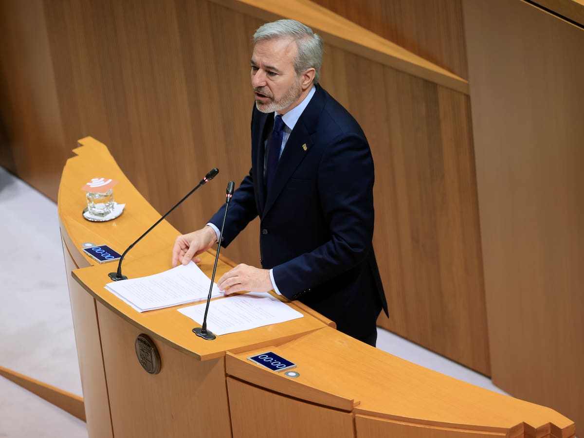 Azcón a la izquierda sobre la prioridad nacional: "Dejen de rasgarse las vestiduras"