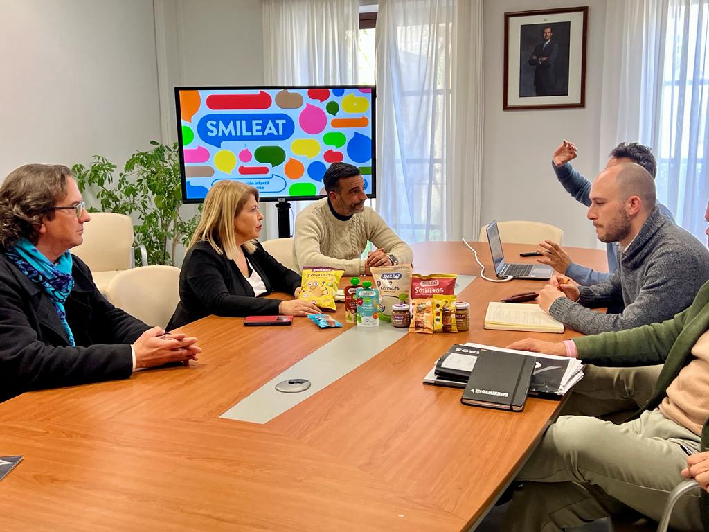 Directivos de la empresa SmileEat han trasladado al gobierno local su proyecto
