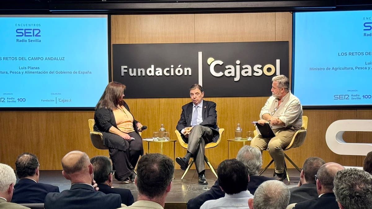 Fotogalería del Encuentro SER con Luis Planas