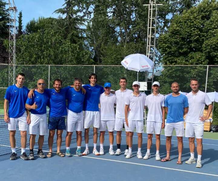 Les seleccions de San Marino i Andorra a Albània