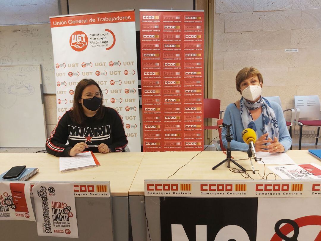 Leticia Pascual de UGT y Manuela Pascual de CCOO, durante la rueda de prensa de presentación del Primero de Mayo