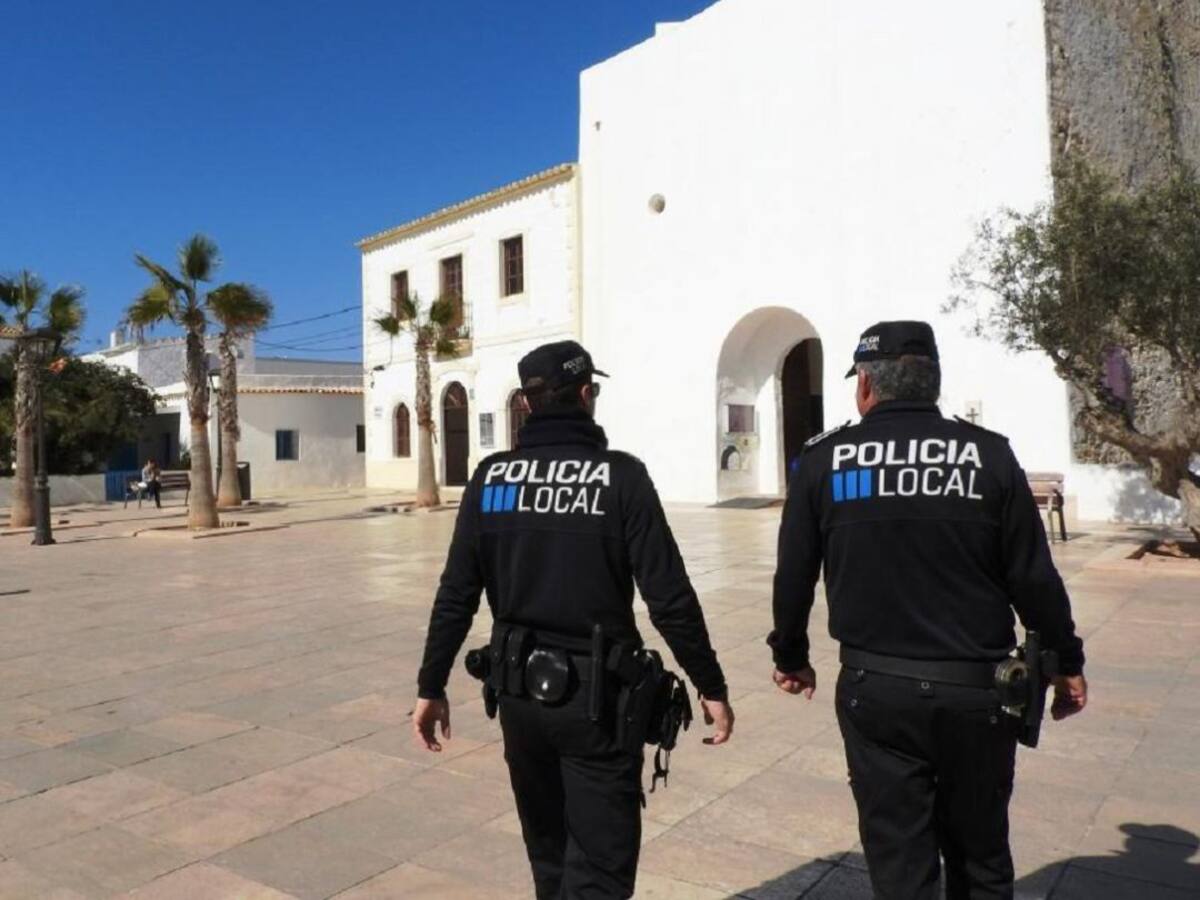 Formentera recupera la figura del policía tutor
