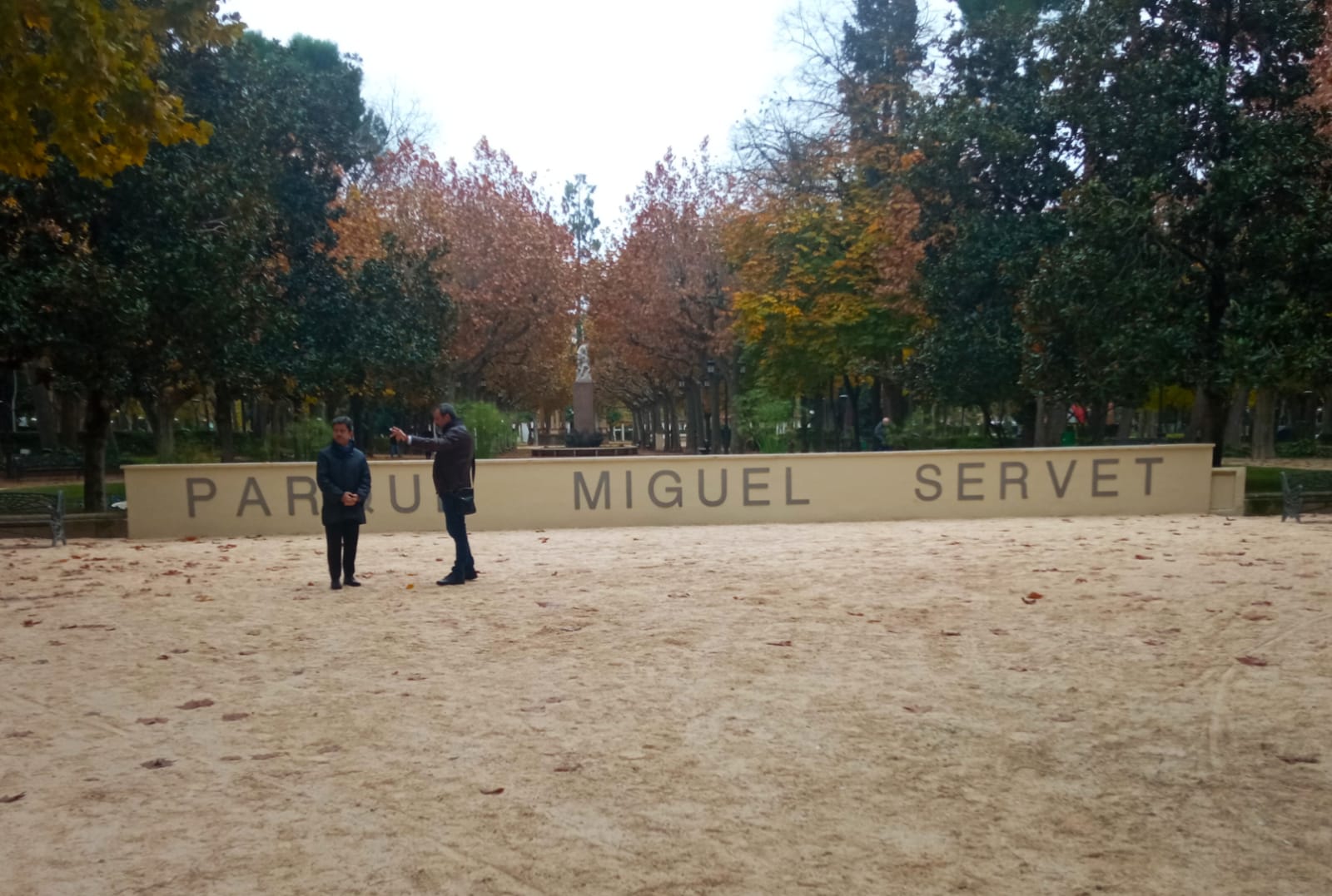 Luis Felipe y Roberto Cacho en su visita a este espacio