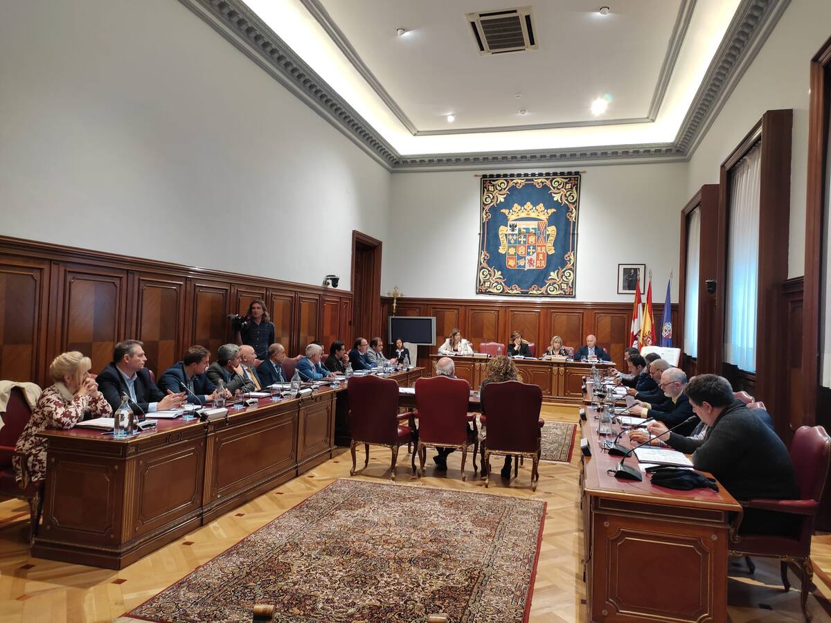 Unanimidad en Diputación para instar al Gobierno a reformar el Parador de Cervera en 2023