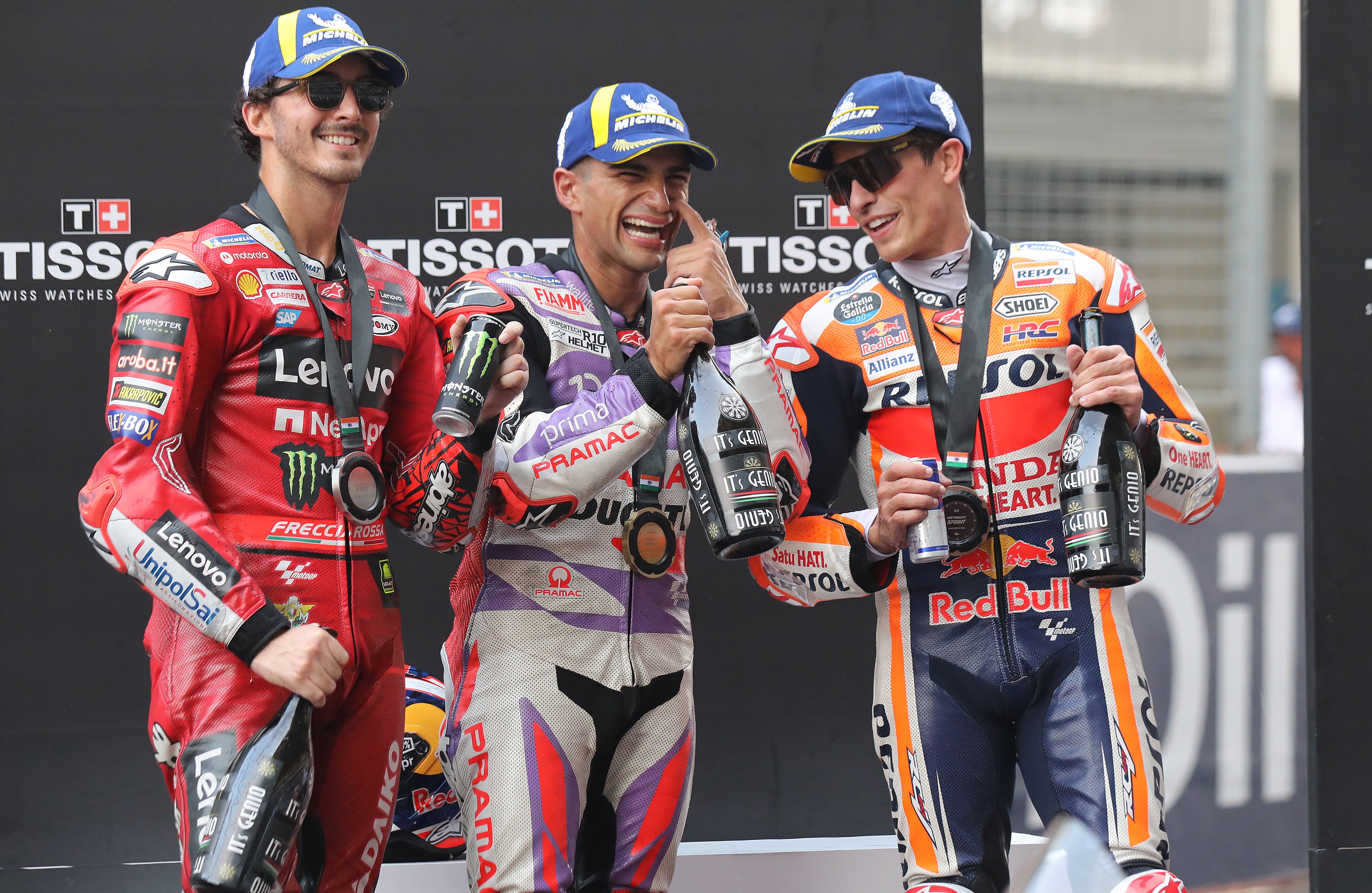 Jorge Martin, Bagnaia y Marc Marquez en MotoGP. (Motociclismo, Ciclismo, Francia) EFE/EPA/RAJAT GUPTA