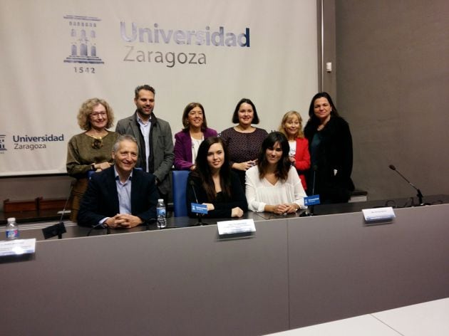 Presentación del anuncio, que fue diseñado por alumnos de cuarto de Periodismo de la Universidad de Zaragoza: Raquel Pérez, Mar Burgueño, María Rodríguez, Carlos Oliver, Nuria Sánchez y Laura Soto