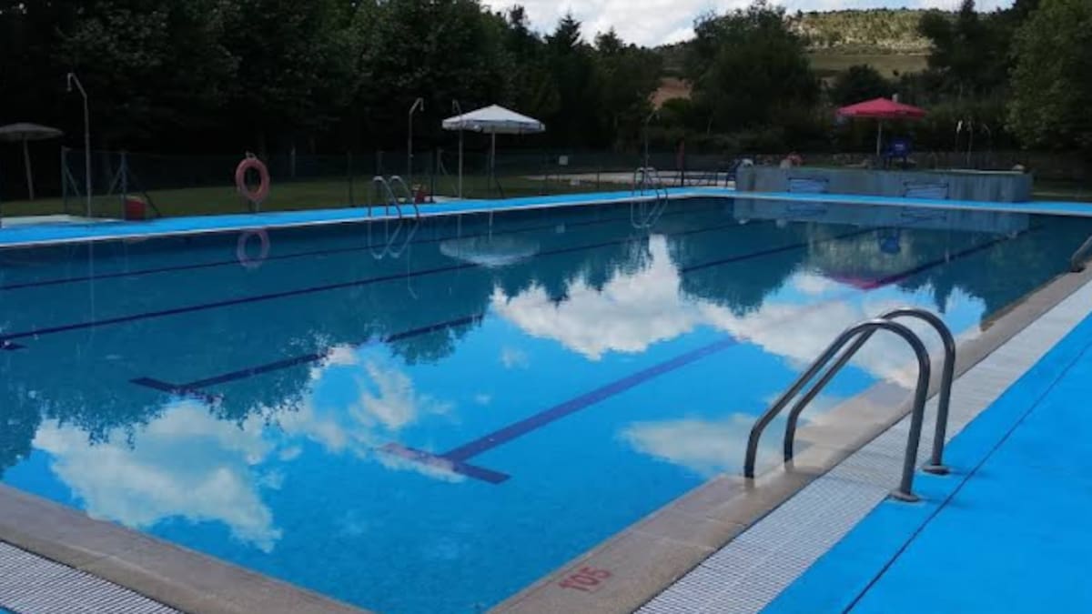 Sotillo de la Ribera licita la gestión de sus piscinas