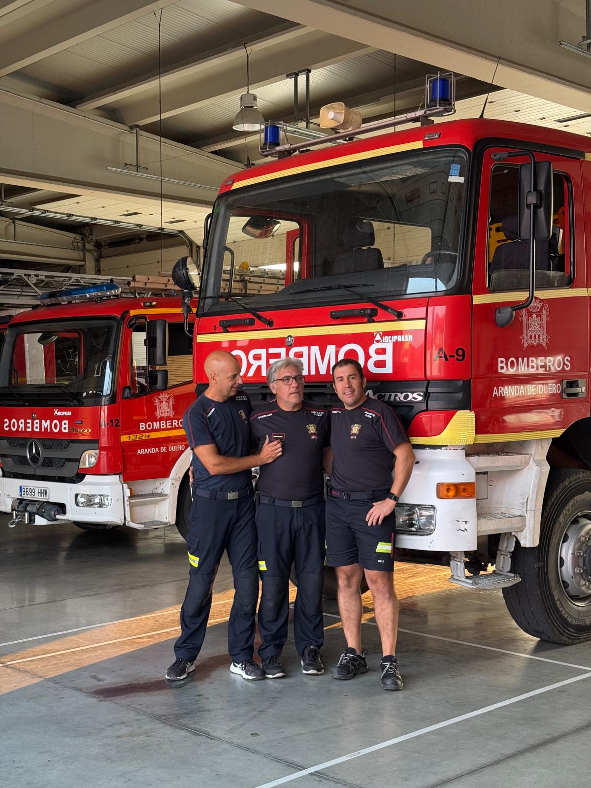 Los tres trabajadores del cuerpo de Bomberos de Aranda que partían hacia tierras leonesas