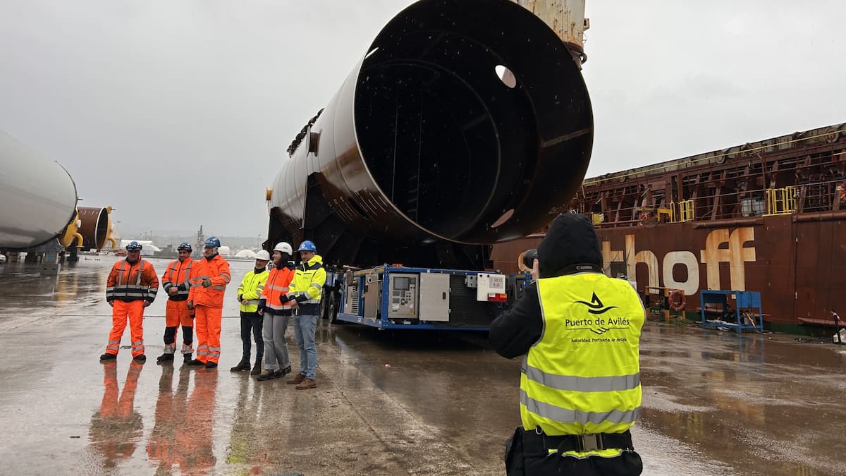 IDESA embarca en el Puerto de Avilés 20 piezas colosales de su proyecto en Guyana