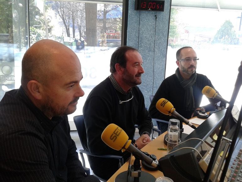 Jordi Torres (UP+DA), Jordi Troguet (Ld'A+I) i Joan Sans (PS+I) al debat de la SER, aquest dimarts.