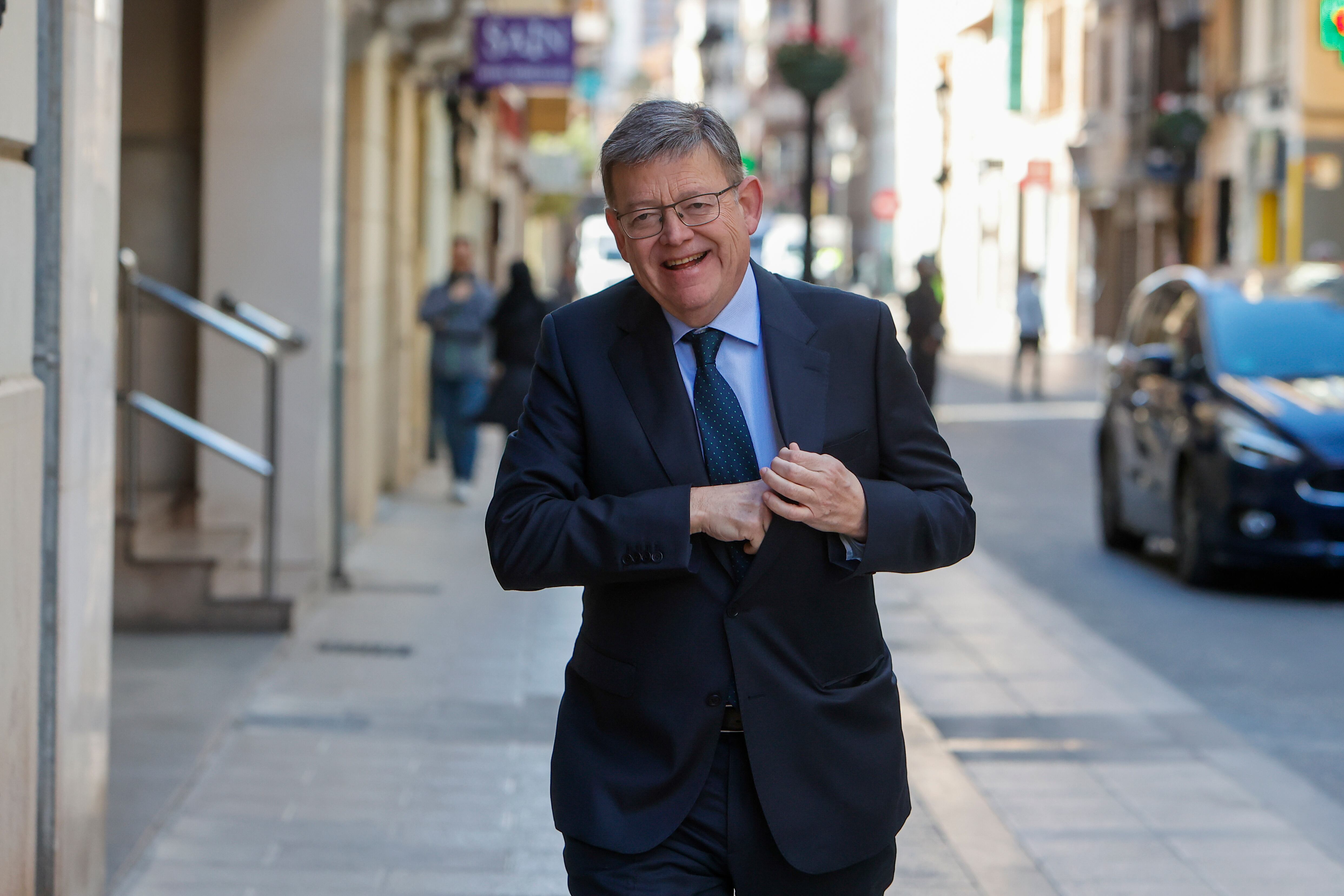 El president de la Generalitat, Ximo Puig, a su llegada a la sesión plenaria que celebra el Gobierno valenciano el pasado viernes en Castelló