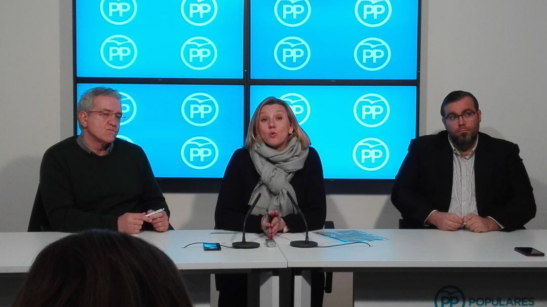 Los procuradores del Partido Popular por Zamora: Óscar Reguera, Isabel Blanco y Emilio Cabadas