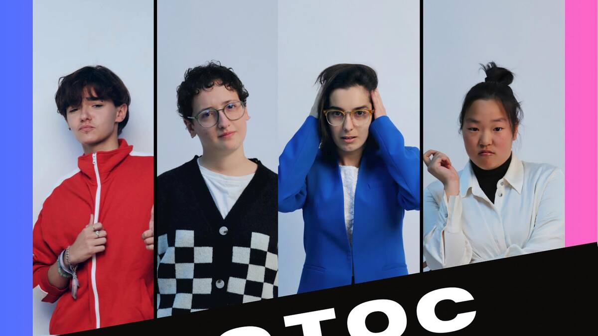 El grupo de teatro de los alumnos del Bachillerato de Artes representa la obra ‘TOC TOC’