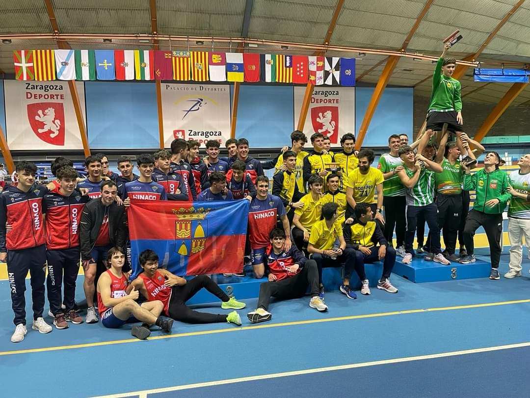 Podio masculino del Campeonato de Aragón de pista cubierta