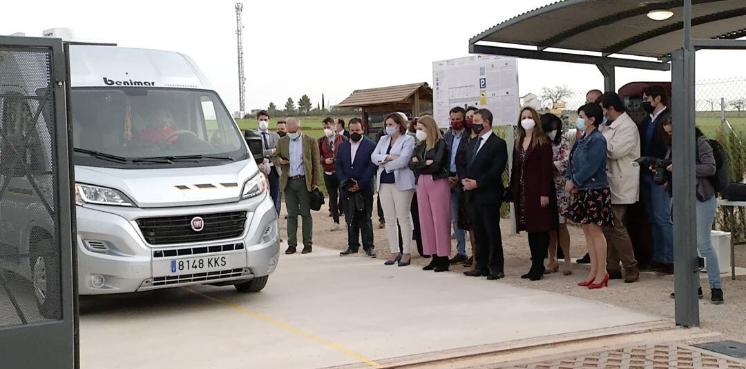 Imagen de la inauguración del área de autocaravanas de Villanueva de los Infantes (Ciudad Real) 