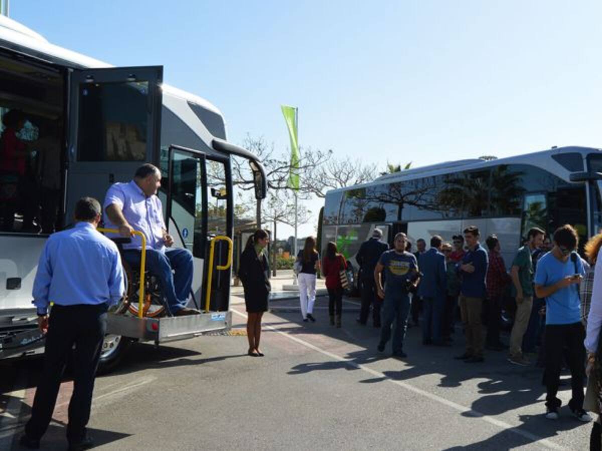 Vectalia invierte cuatro millones de euros en 14 autobuses totalmente accesibles