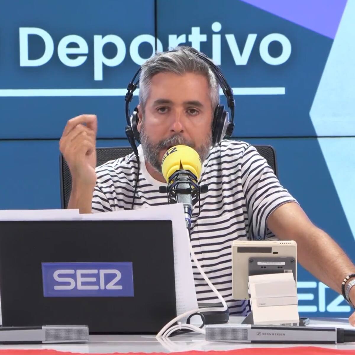 "Es el día de convertirlo todo en oro": así ha sido el bonito inicio de Dani Garrido en un 'Carrusel Deportivo' histórico