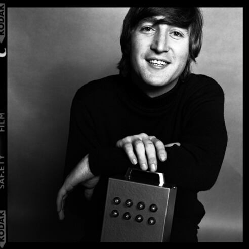 El músico John Lennon bajo el objetivo de Brian Duffy