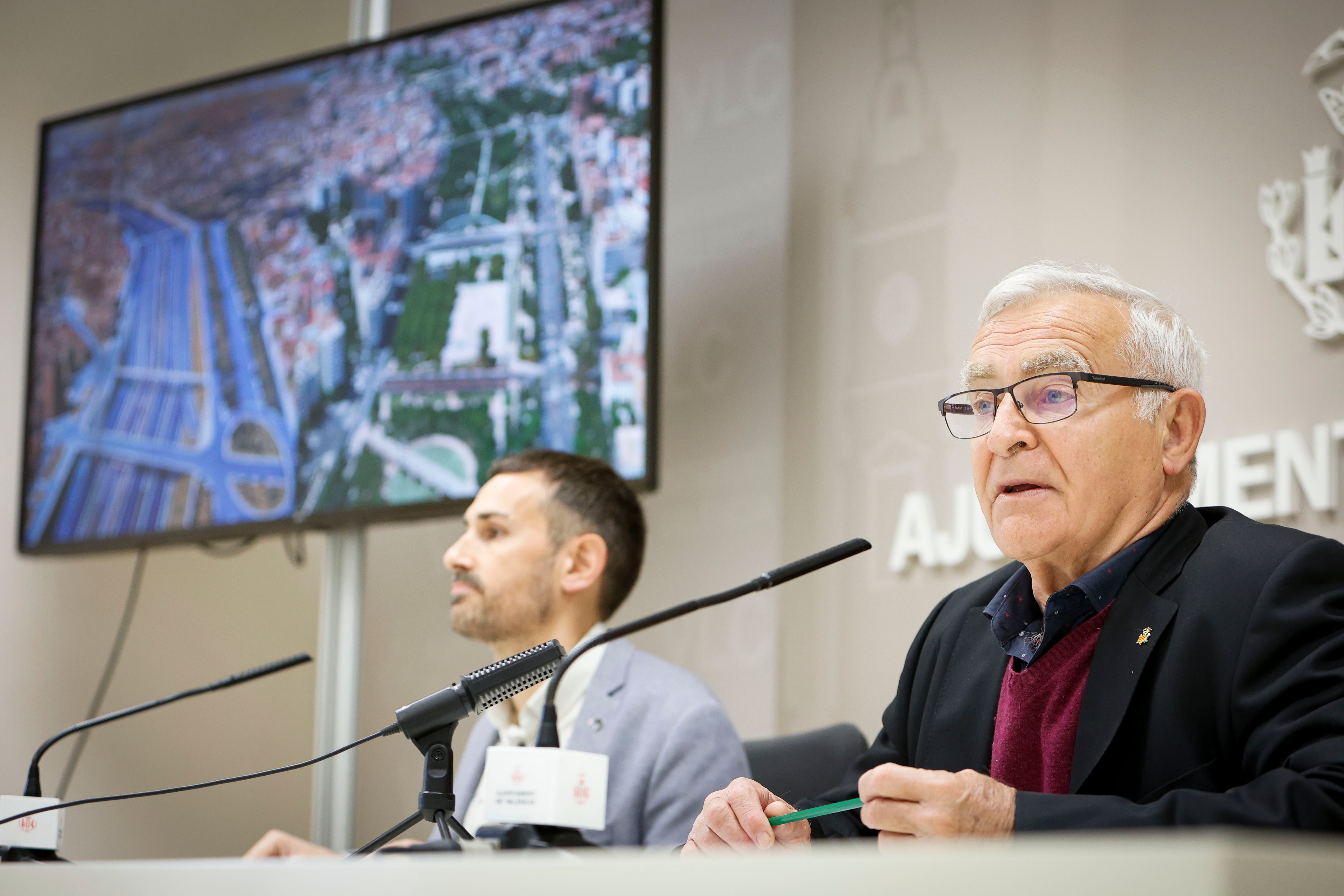 Joan Ribó y Sergi Campillo en la presentación de los actos con motivo del 35 aniversario del jardín del Turia