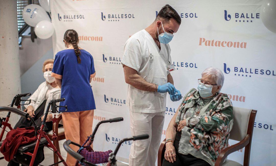 Los datos de la pandemia siguien mejorando en Cataluña