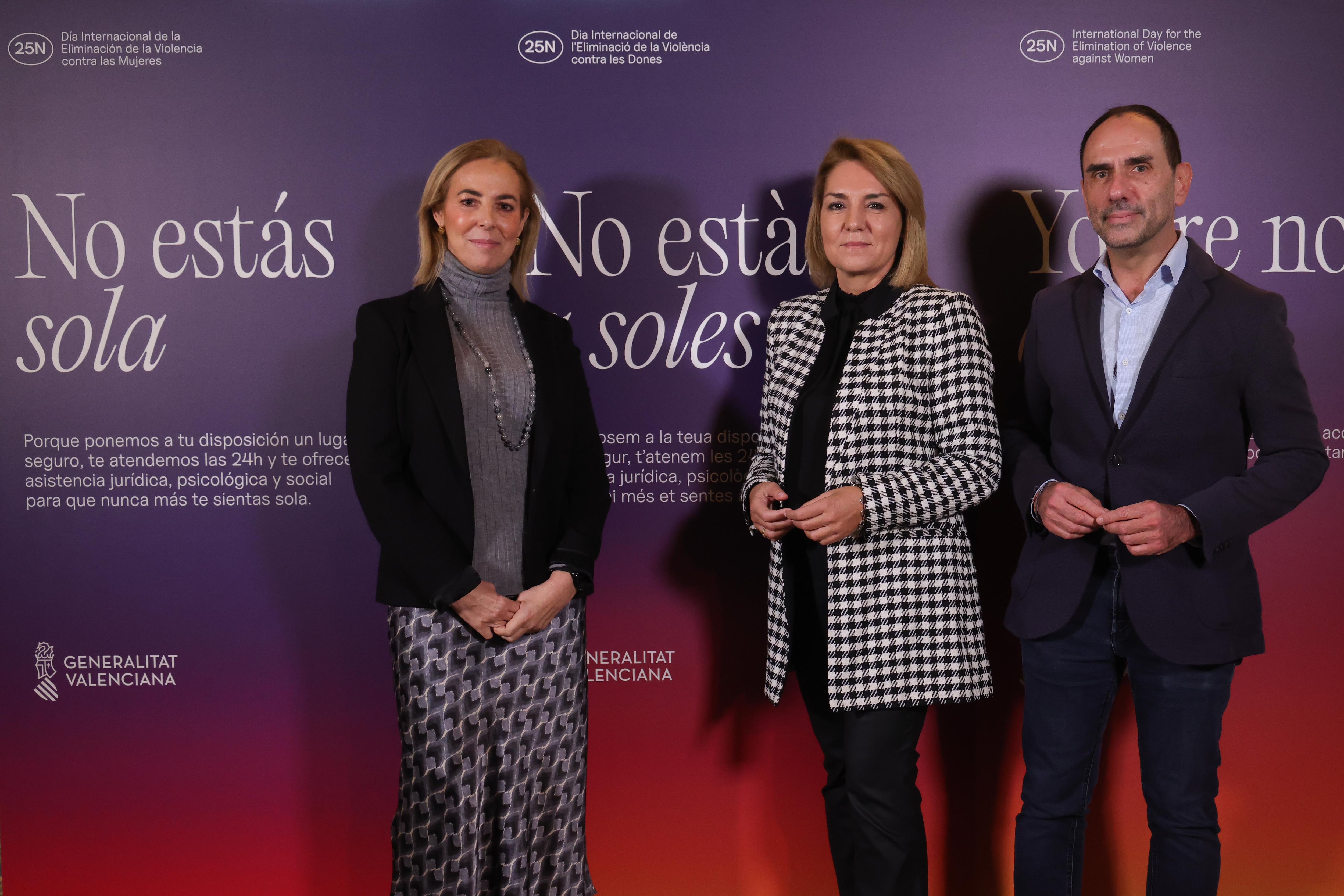 La vicepresidenta del Consell Susana Camarero ha realizado una declaración institucional en la que ha condenado cualquier forma de violencia contra la mujer, con motivo del Día Internacional para la Eliminación de la Violencia contra las Mujeres.