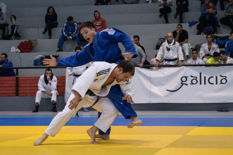 Felipe Iglesias, de Blanco, único representante ourensano, en la segunda jornada de la liga de Judo.