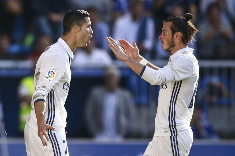 Cristiano y Bale celebran un gol