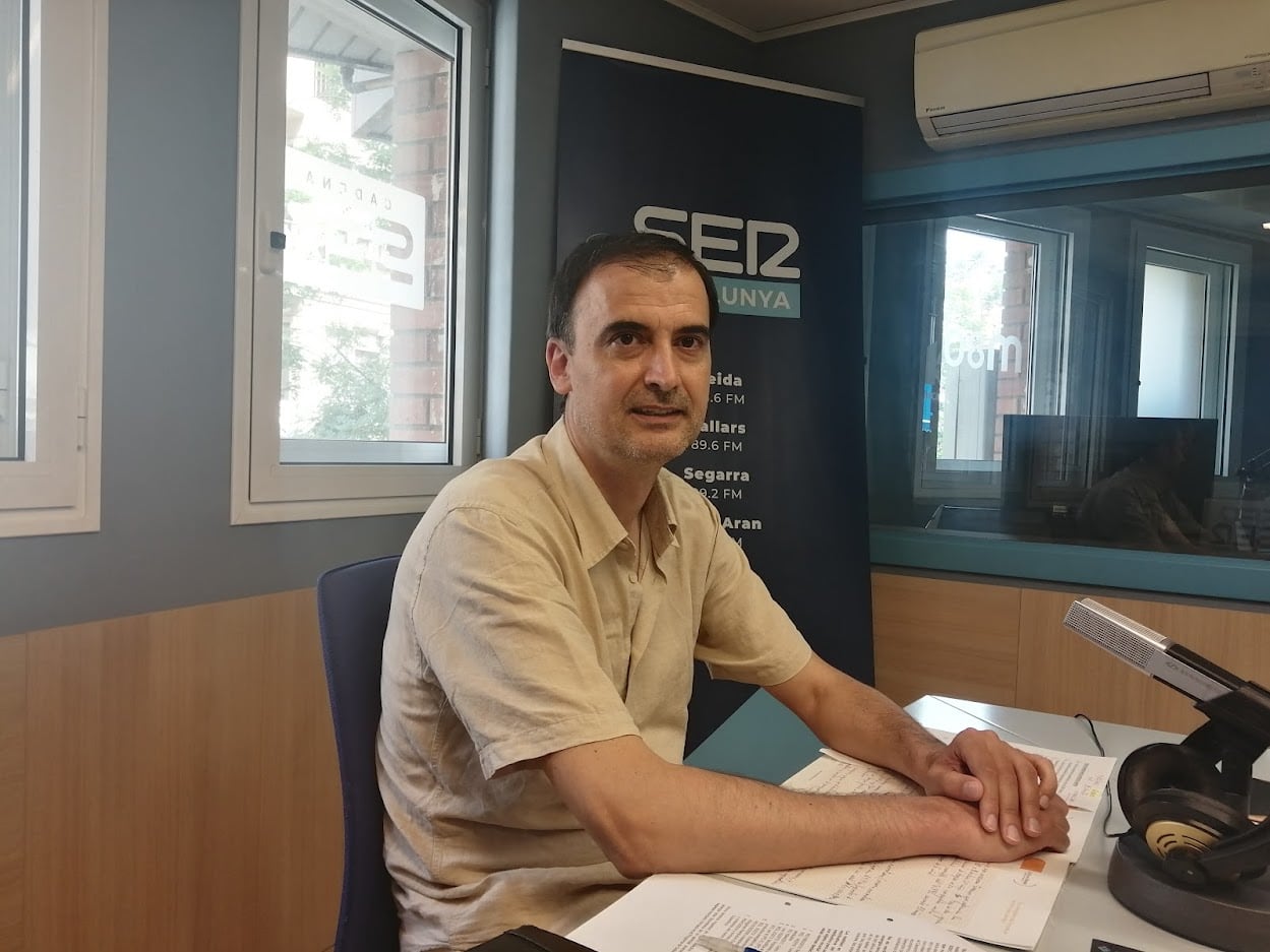 Albert Mases, delegat d'ANPIER a Catalunya, als estudis de Ràdio Lleida