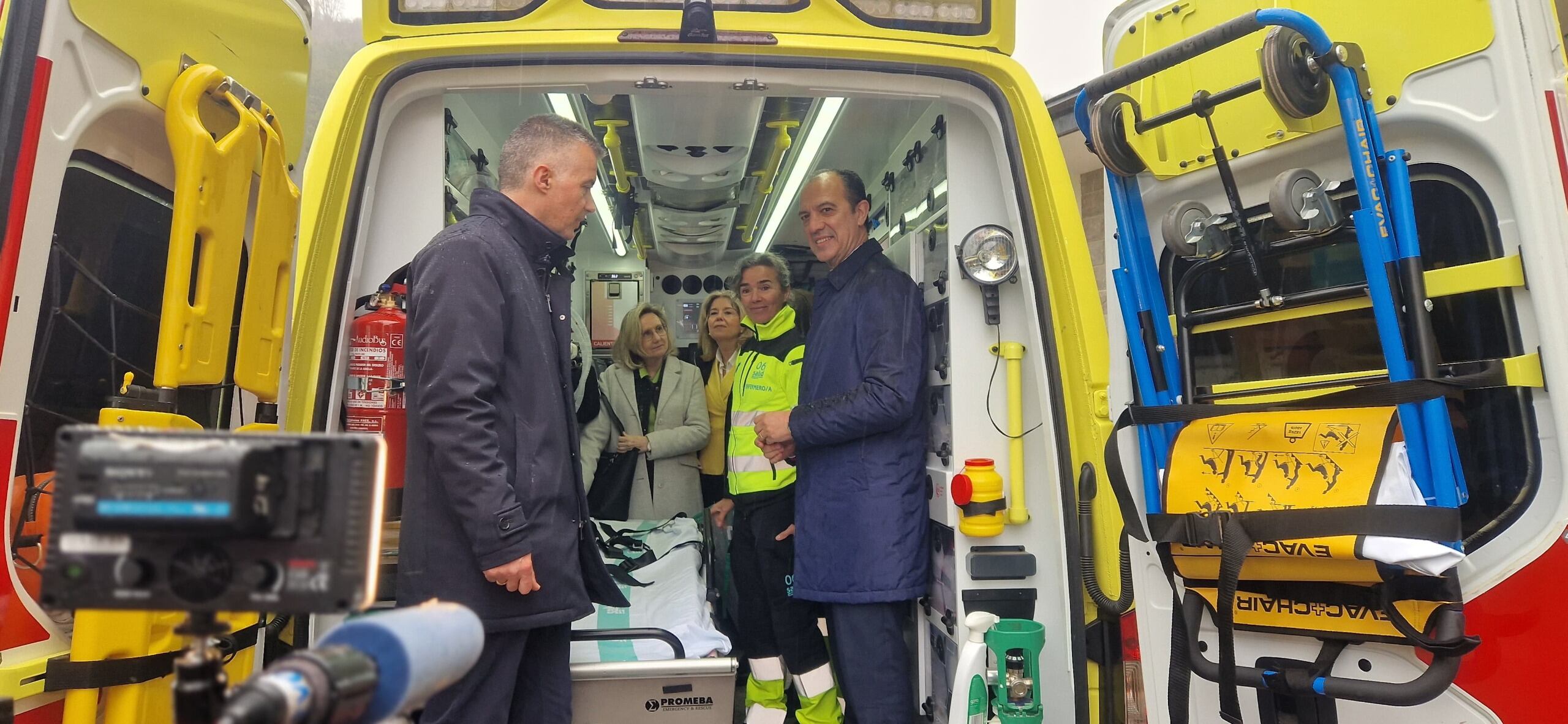 El consejero anunciaba la ampliación nocturna de este servicio este jueves, junto al alcalde de Jaca