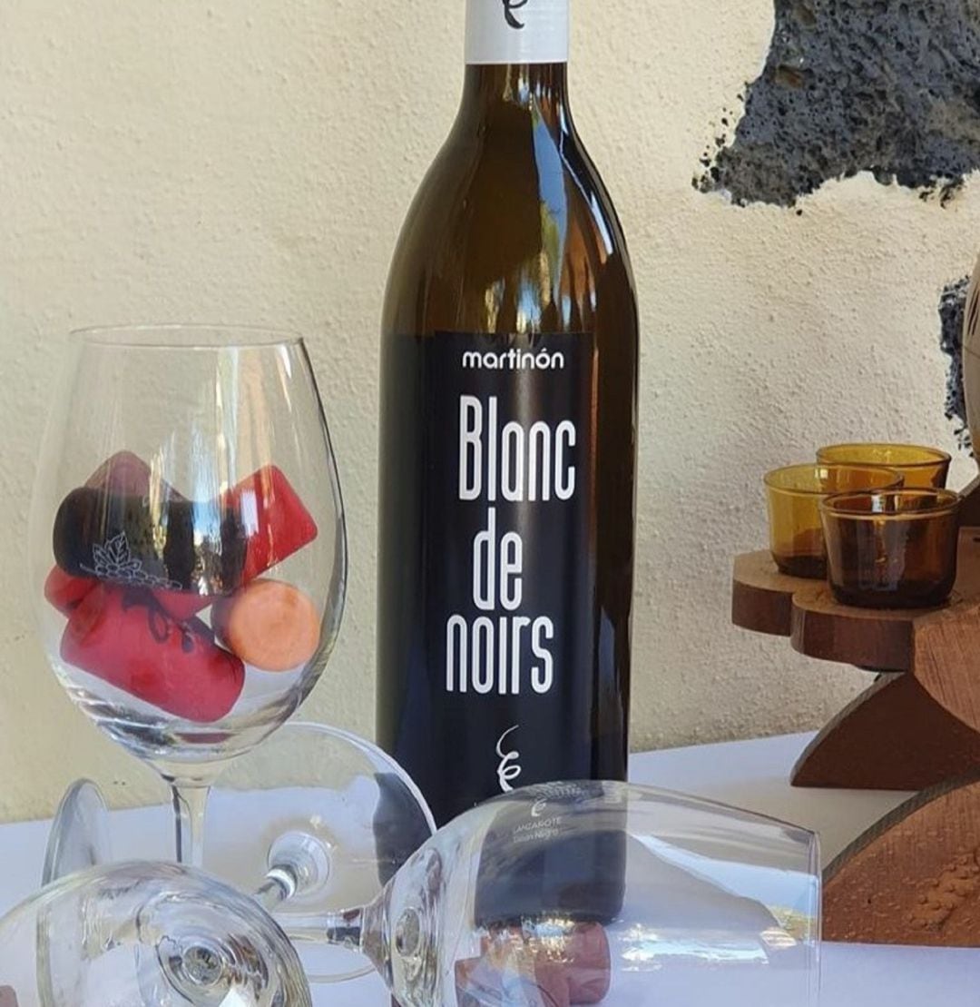 Botella de Blanc de Noirs.