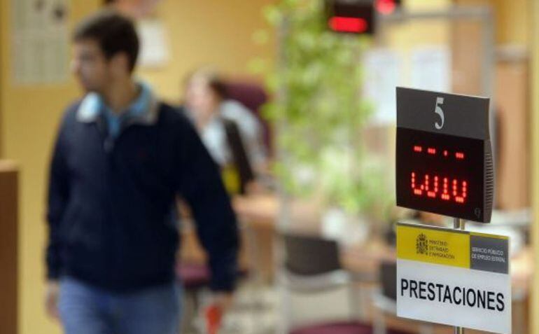 Más de 5.000 isleños buscan trabajo en Menorca.