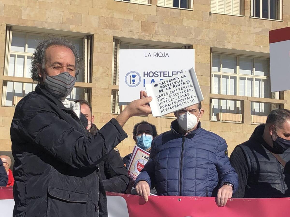 La hostelería pide que no les cobren los impuestos del mes pasado