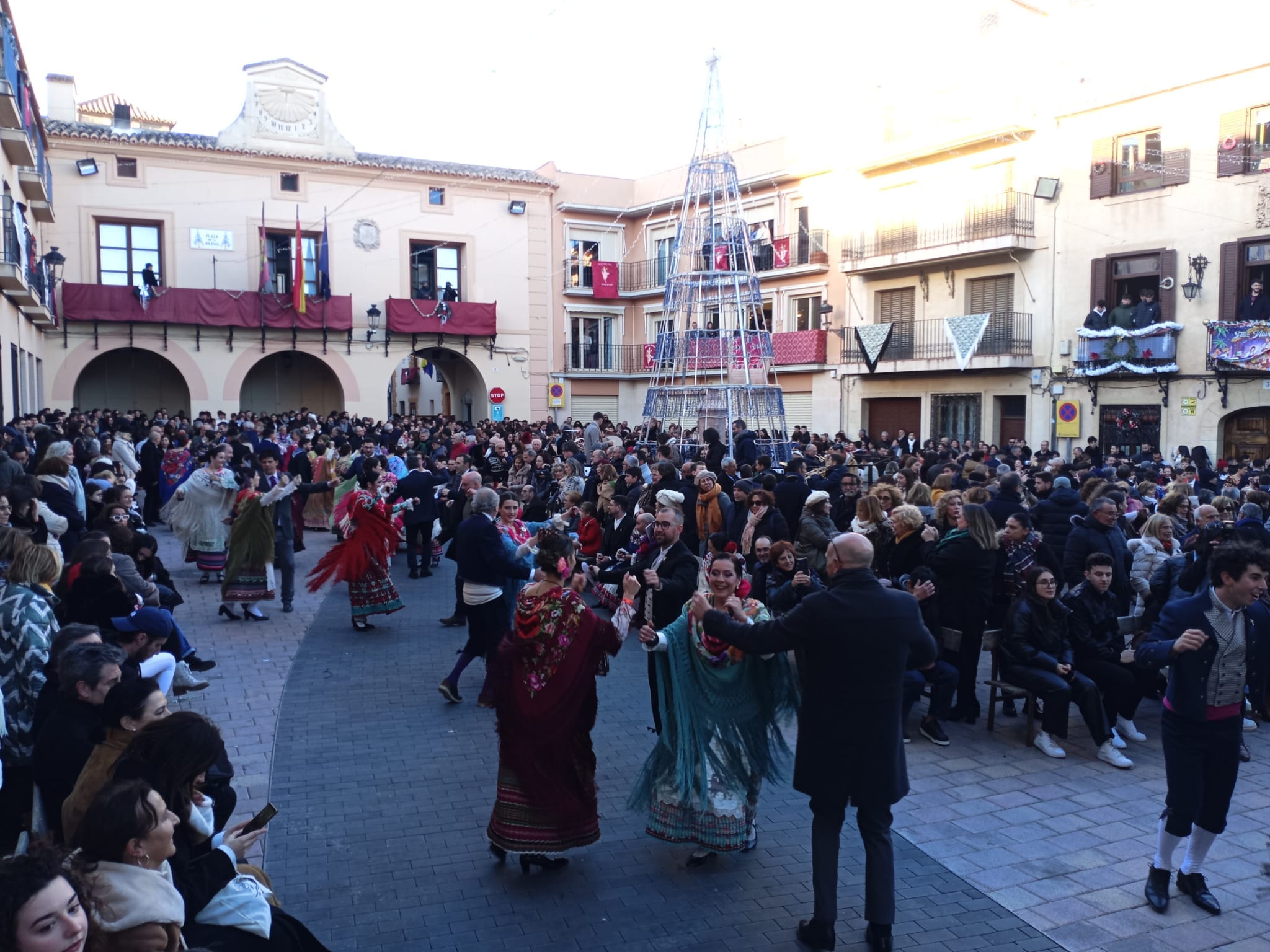 Bailando en la Plaza del Carmen