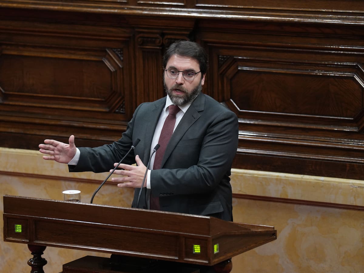 Ferran Pedret (PSC) evita dir si hi haurà un gest amb l'IRPF i insta ERC a concretar les seves condicions