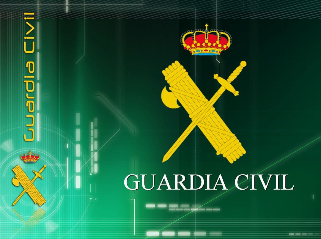 La Guardia Civil trabaja en facilitar la circulación de vehículos 